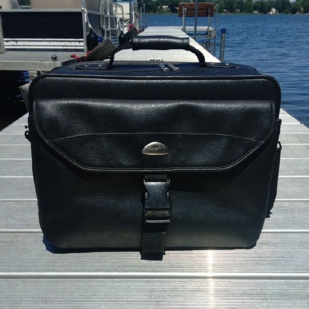 Samsonite Black Leather Briefcase with Flap-Over Closure